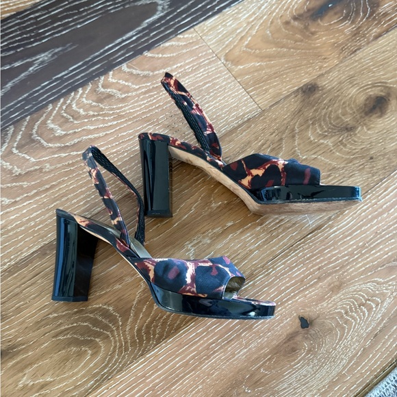 Yves Saint Laurent cheetah print heels sling back - Picture 7 of 12